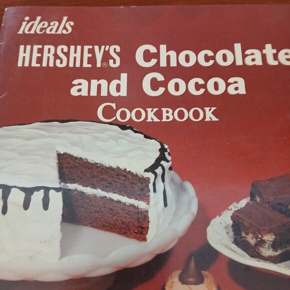 Vintage Hershey's Chocolate and Cocoa Cookbook  Softcover GUC - Picture 2 of 5